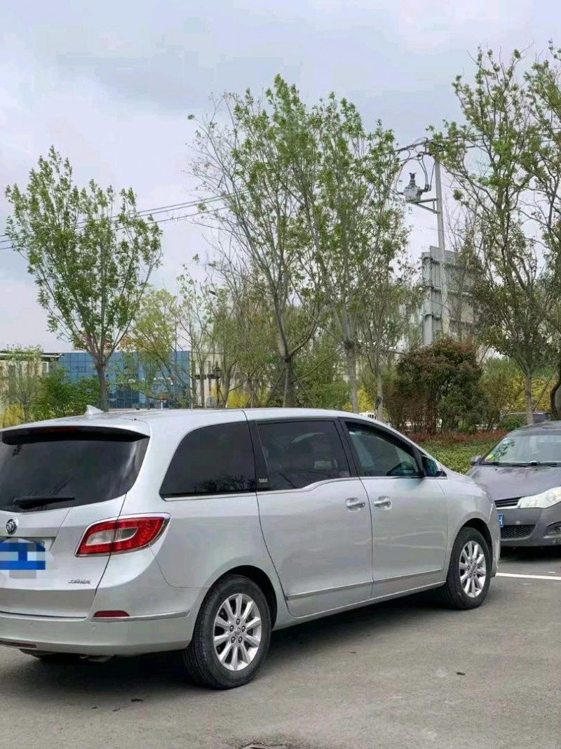 东营14年别克GL89