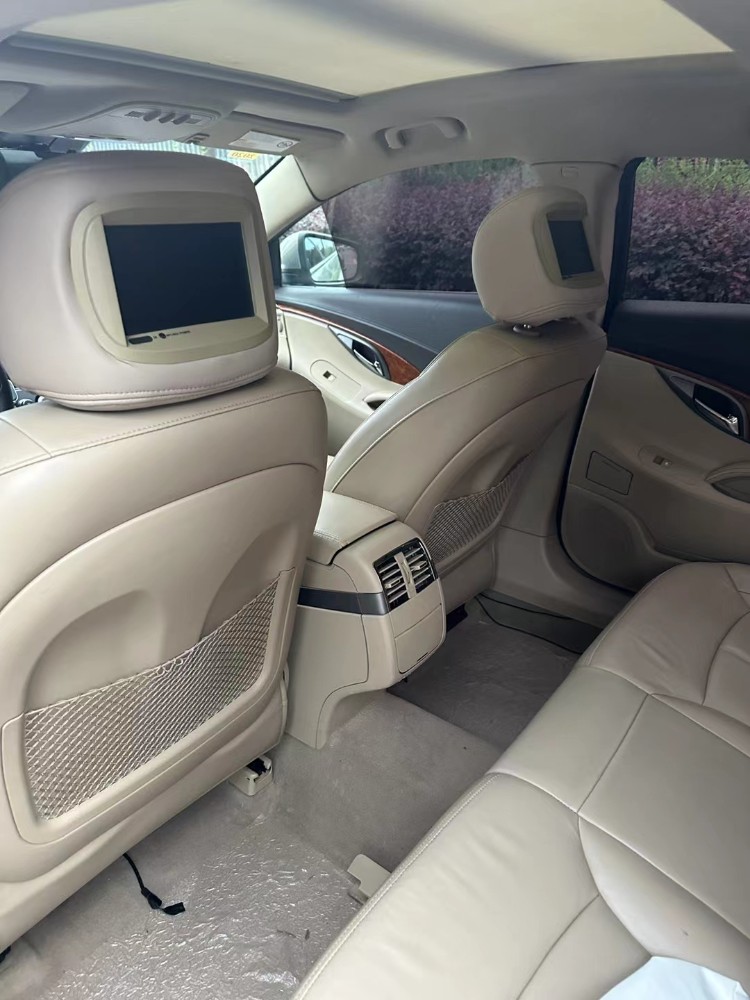 重庆12年别克君越6