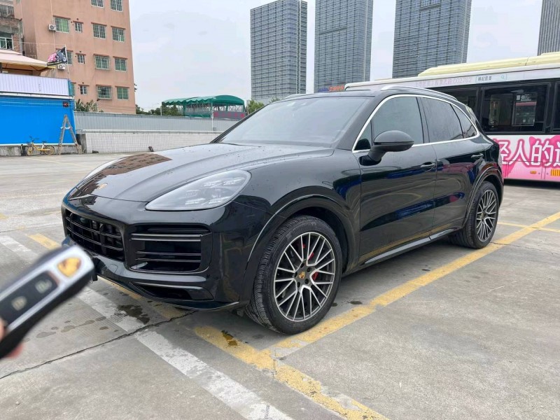 广州21年保时捷Cayenne新能源2