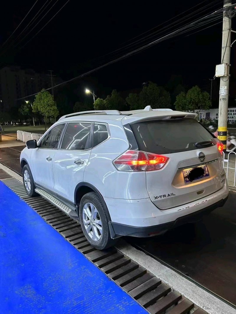 蚌埠16年日產奇駿5