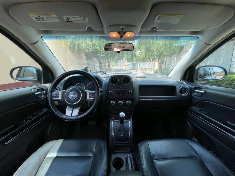 青岛12年Jeep指南者6