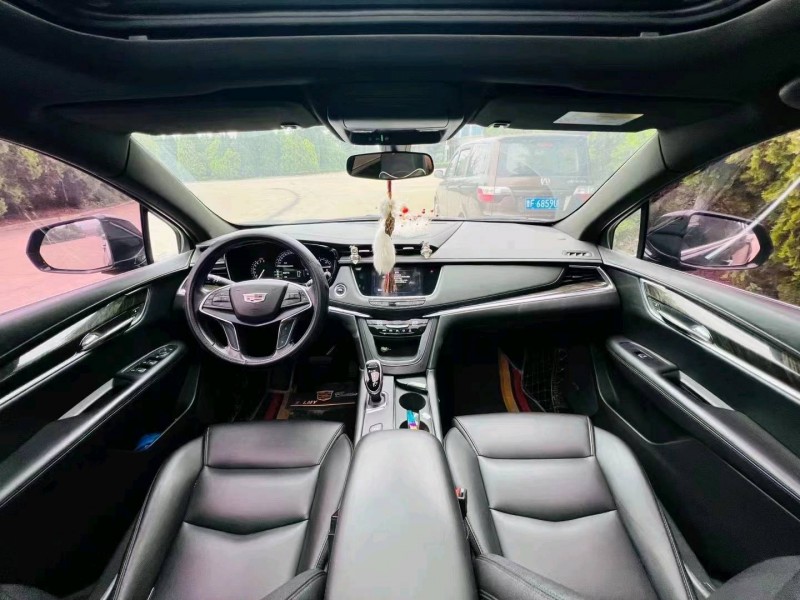 济南18年凯迪拉克XT57