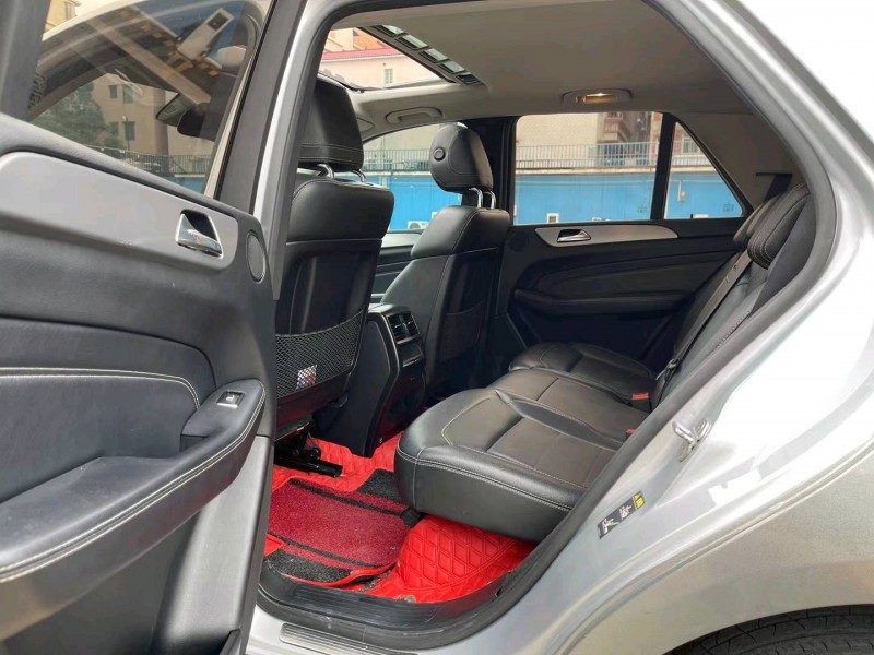 广州13年奔驰ML8