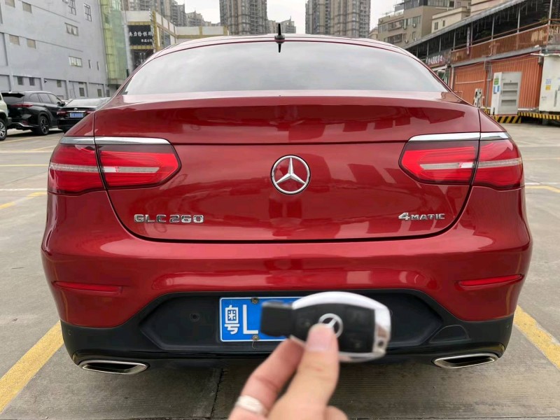 广州17年奔驰GLC9