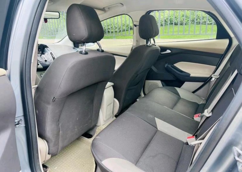 东莞14年福特福睿斯5