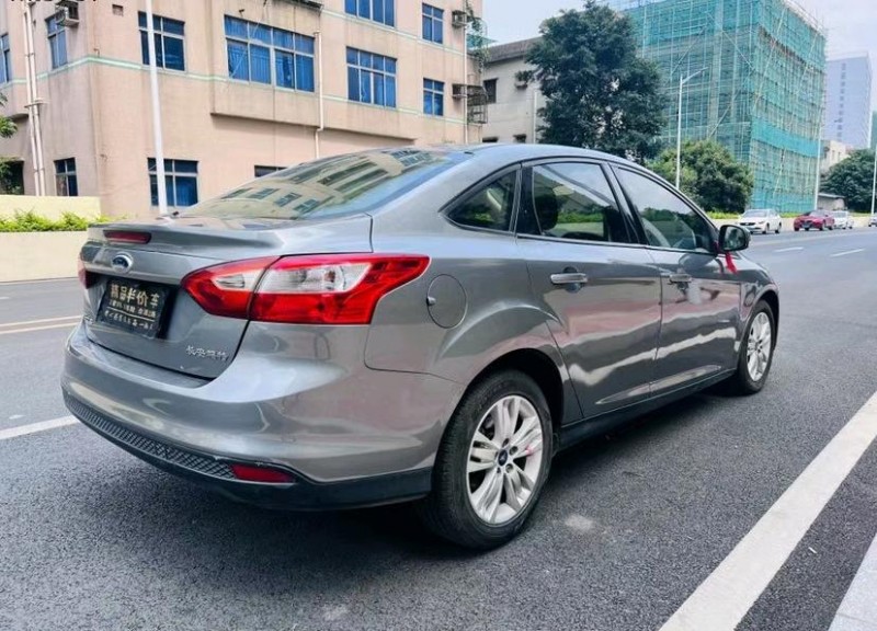 东莞14年福特福睿斯7