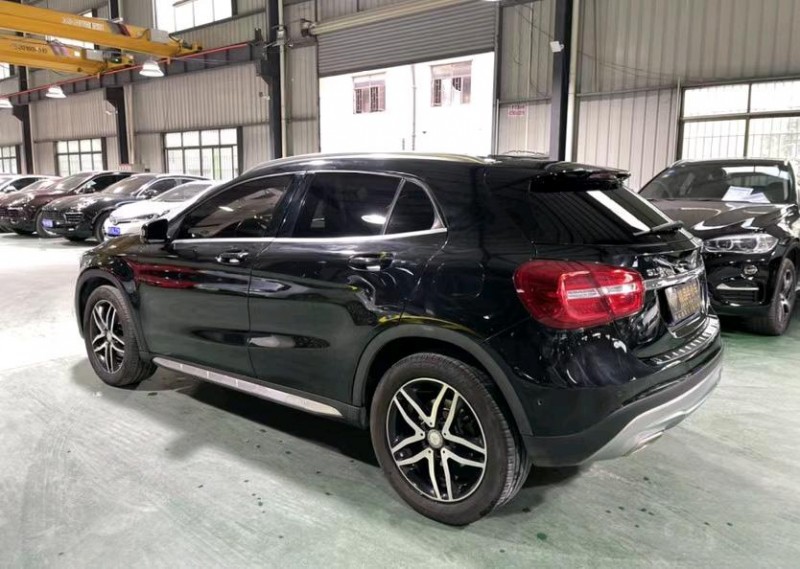 东莞15年奔驰CLA8