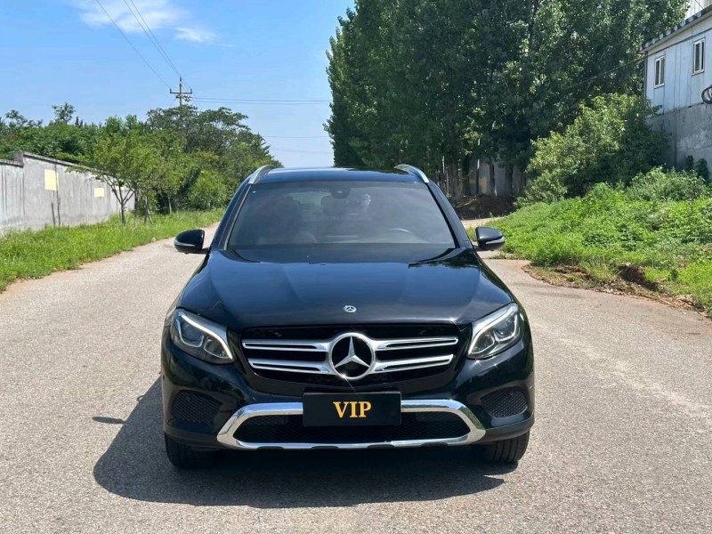 青岛17年奔驰GLC1