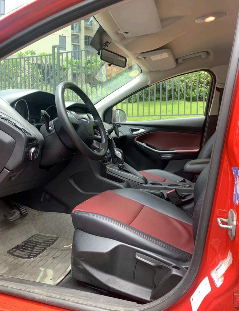 东莞12年福特福克斯4