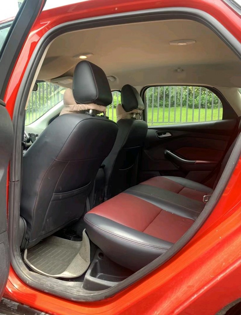 东莞12年福特福克斯6