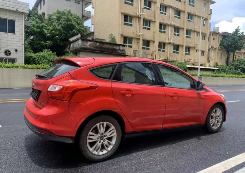 东莞12年福特福克斯7