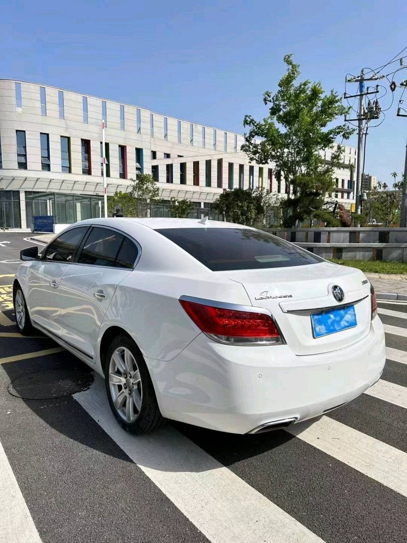 淮南13年别克君越7