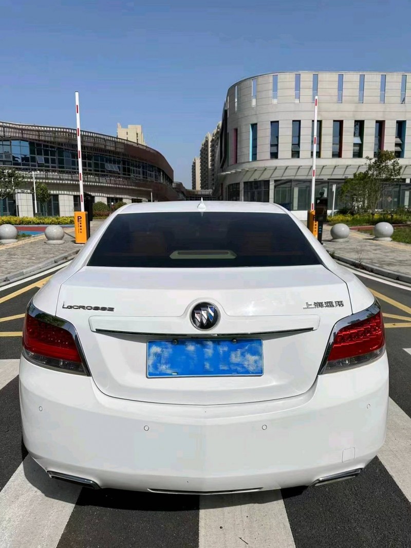 淮南13年别克君越9