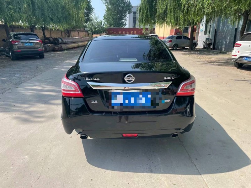 保定13年日产天籁9