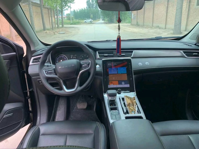 保定21年荣威RX56