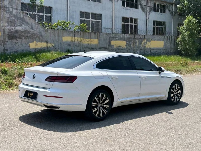 青岛20年大众CC7