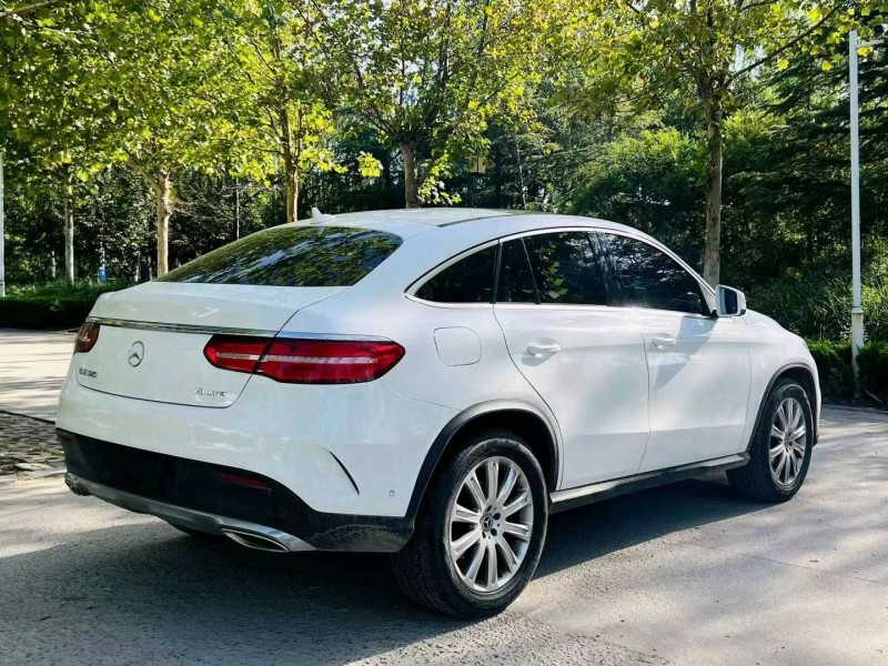 淄博18年奔驰GLE9