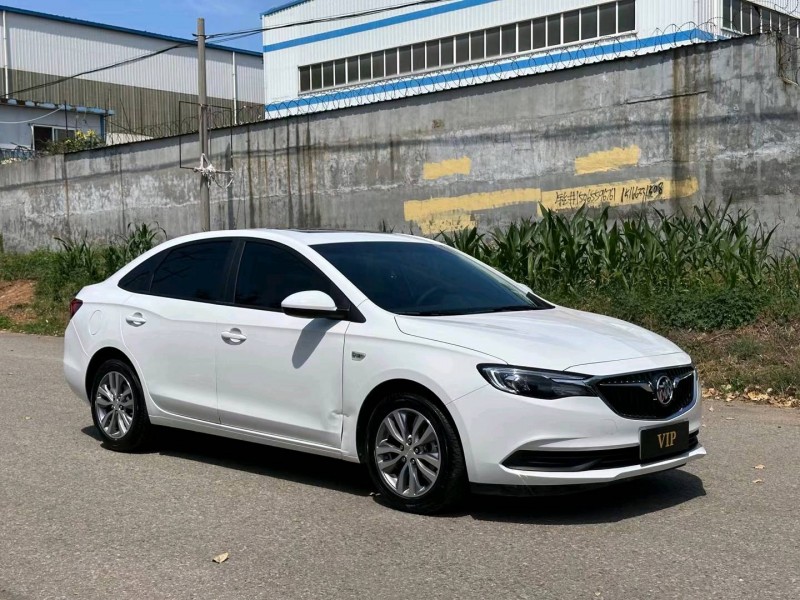 青岛23年别克英朗3