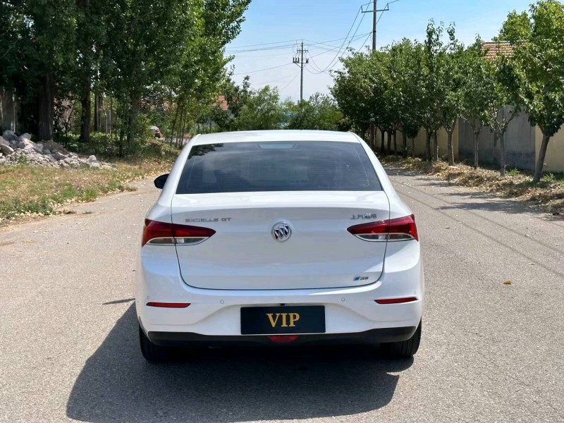 青岛23年别克英朗9