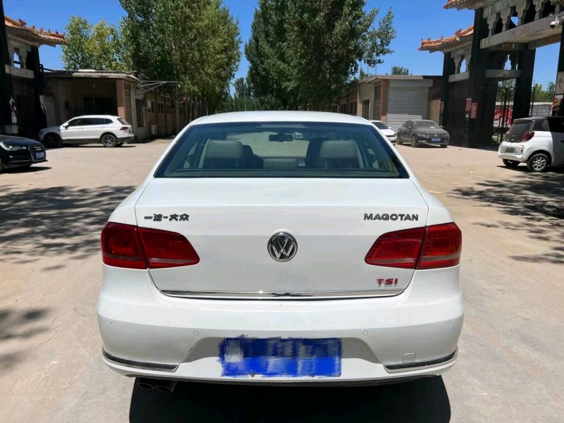 保定12年大众迈腾9