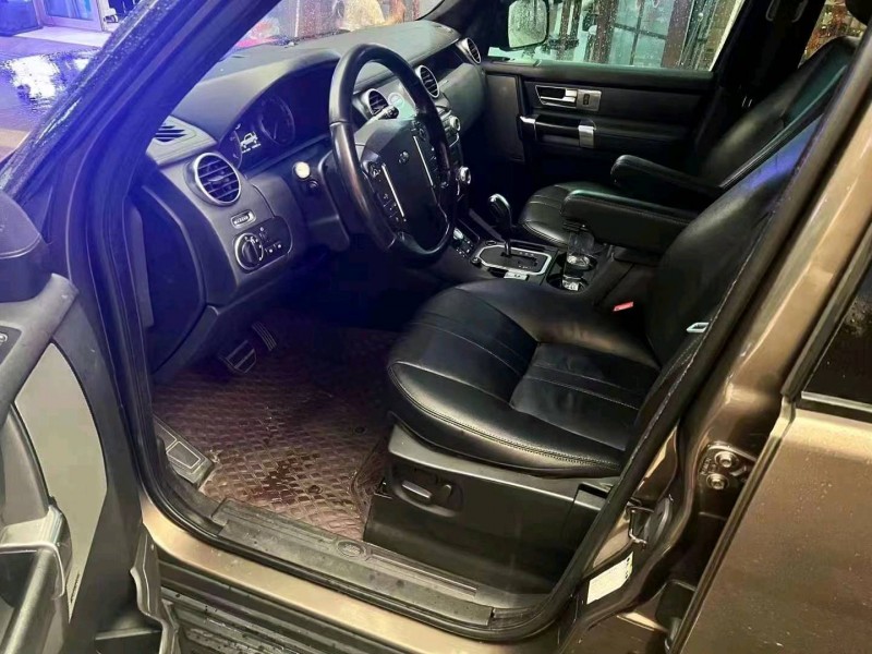 衡阳12年路虎发现7