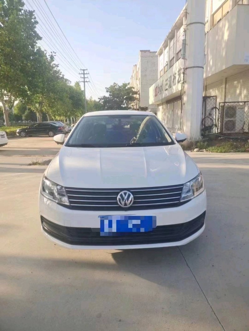 东营17年大众朗逸1