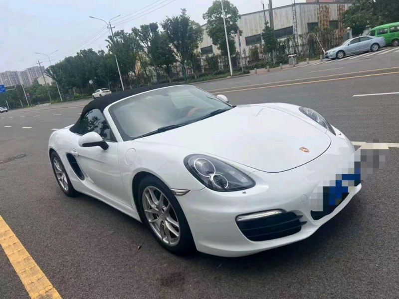 衡阳15年保时捷7182