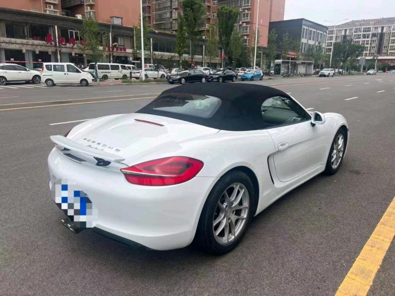 衡阳15年保时捷7185