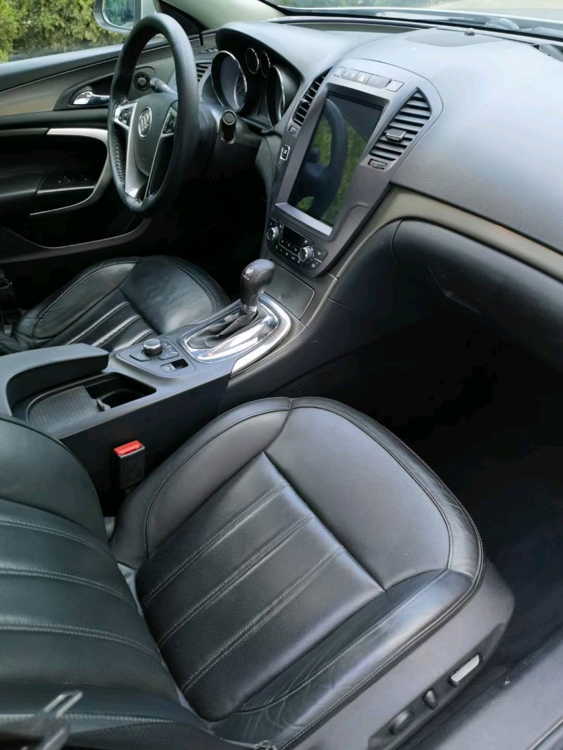 青岛11年别克君威5