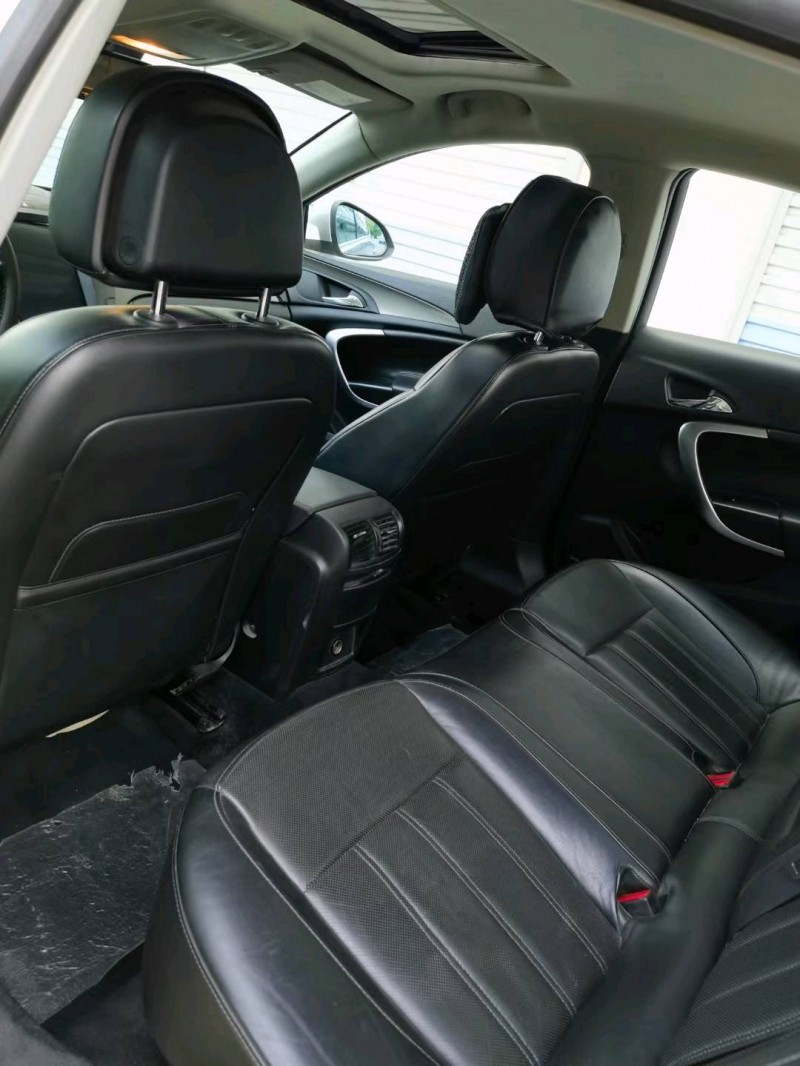 青岛11年别克君威6