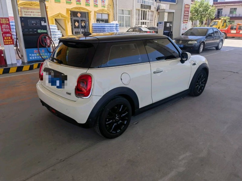 保定20年MINICooper7