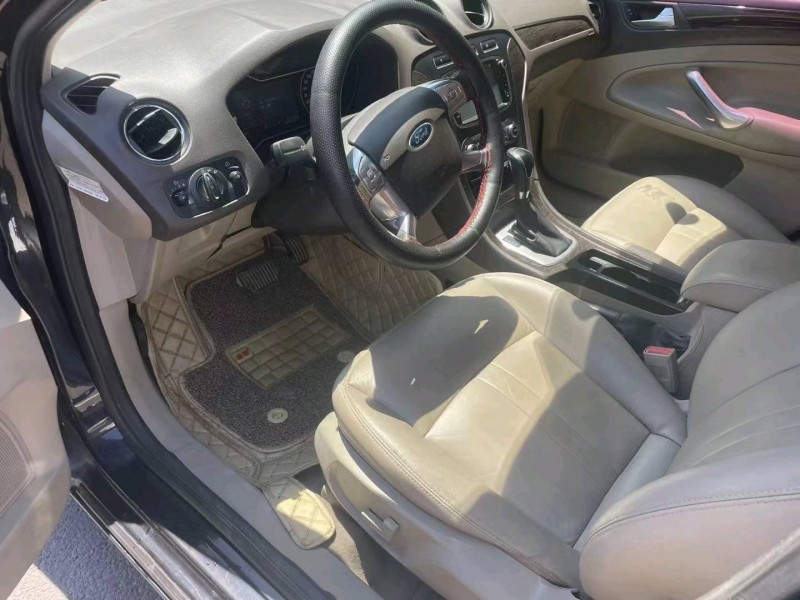 保定11年福特蒙迪欧-致胜5