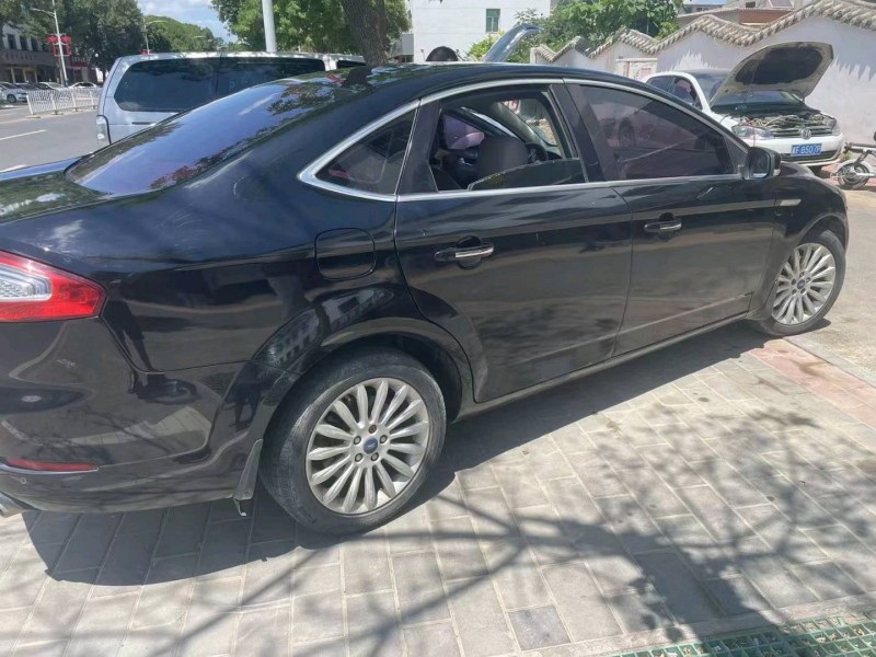 保定11年福特蒙迪欧-致胜7