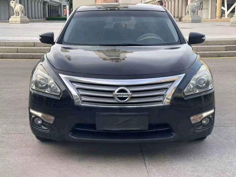 廈門13年日產天籟1
