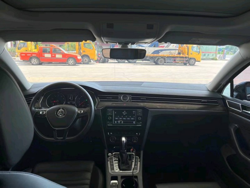 保定18年大众迈腾5