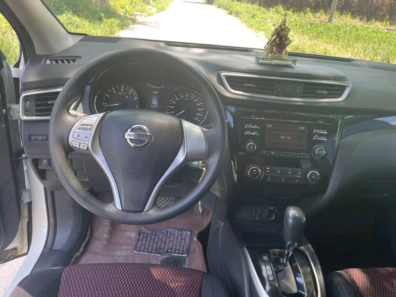 保定17年日产逍客6