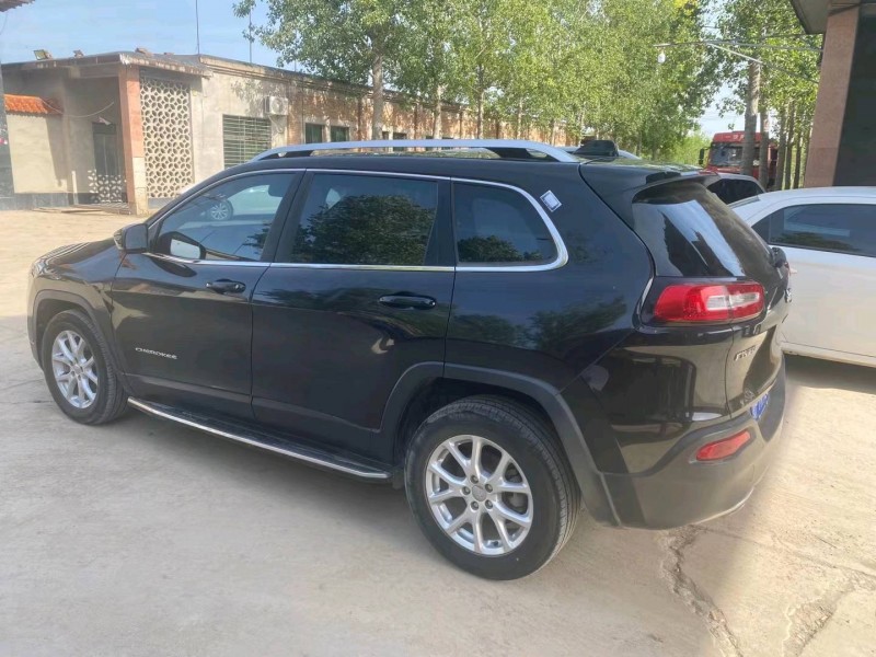 保定18年Jeep自由光4