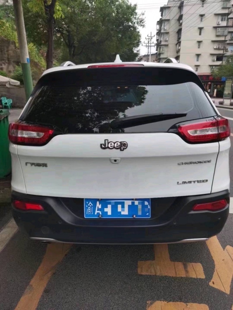 重庆21年Jeep自由光2