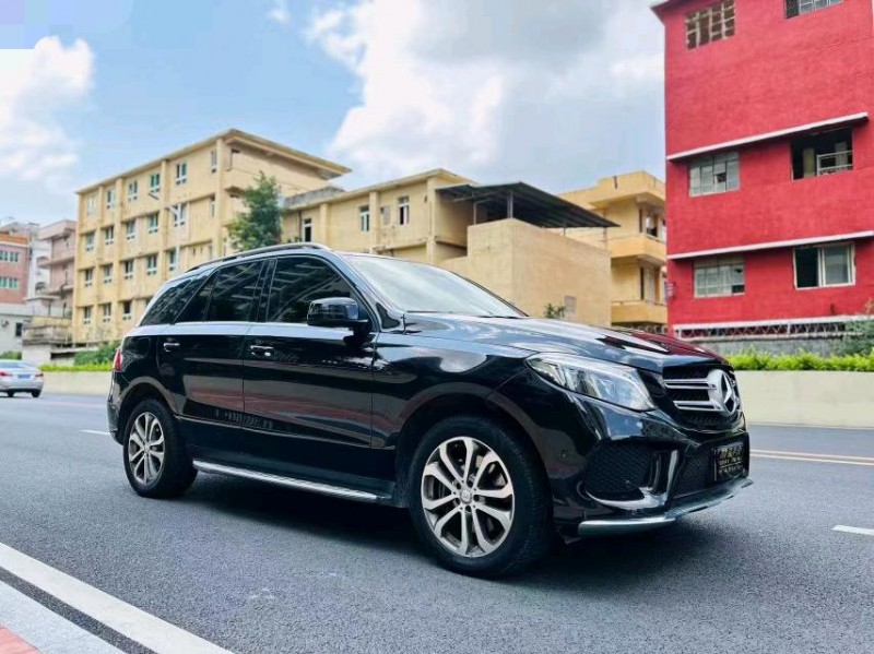东莞17年奔驰GLE3