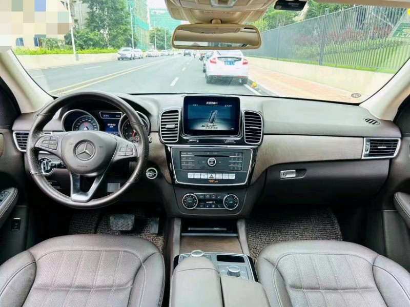 东莞17年奔驰GLE5