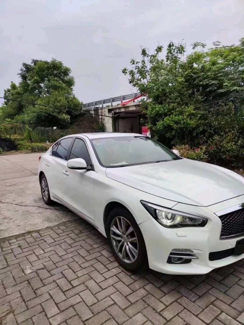 嘉兴15年英菲尼迪Q50L3