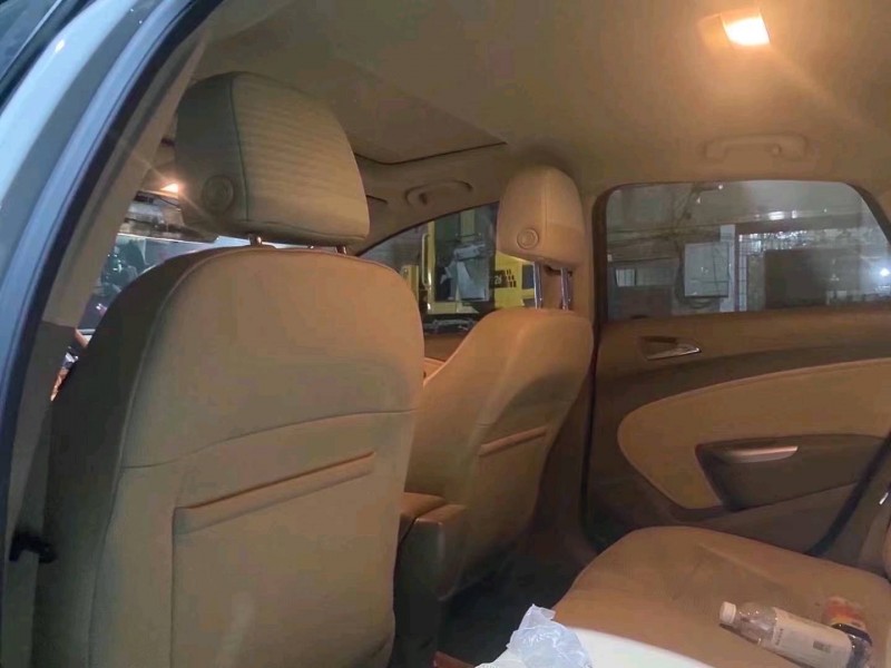 济南15年别克英朗5