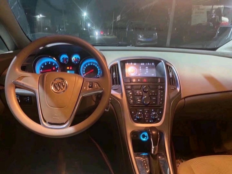 济南15年别克英朗6