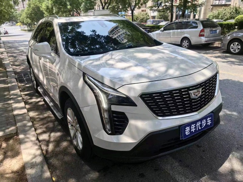 枣庄22年凯迪拉克XT44