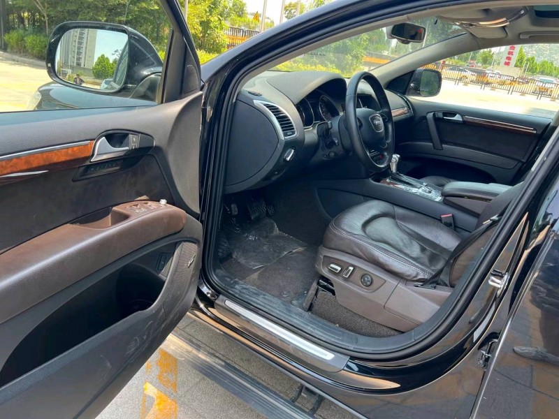 济宁14年奥迪Q74