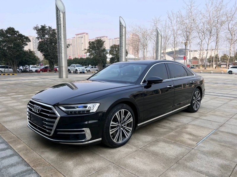 济南19年奥迪A8L2