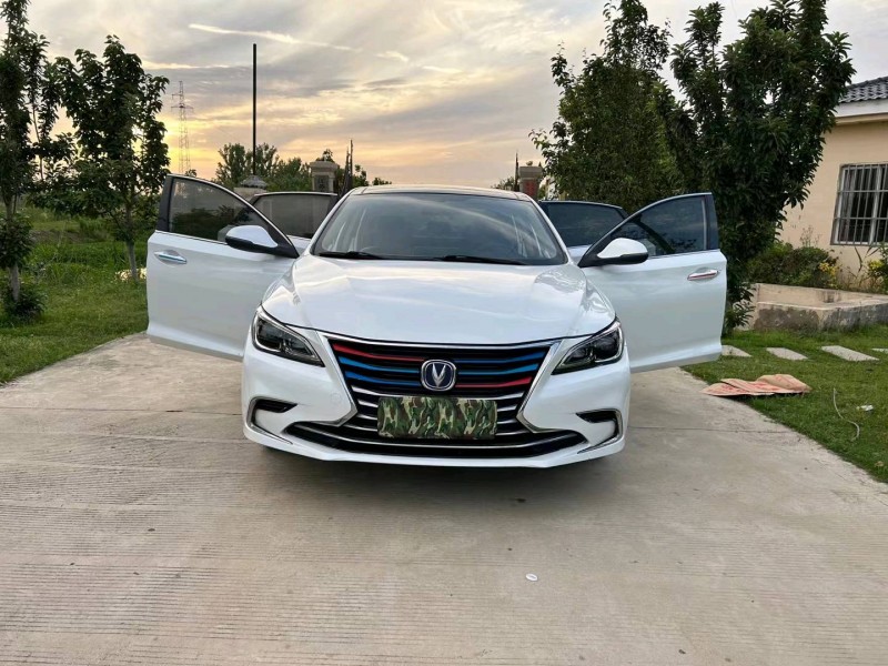 徐州19年長安汽車CC8