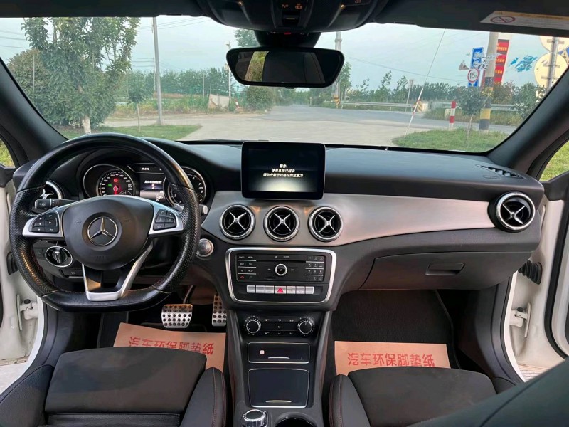 徐州17年奔驰CLA7