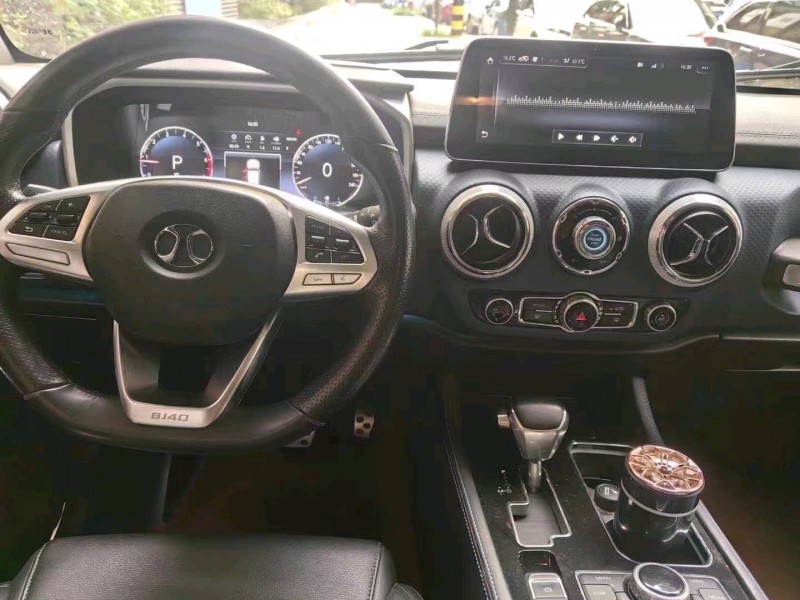 宜昌19年北京BJ404