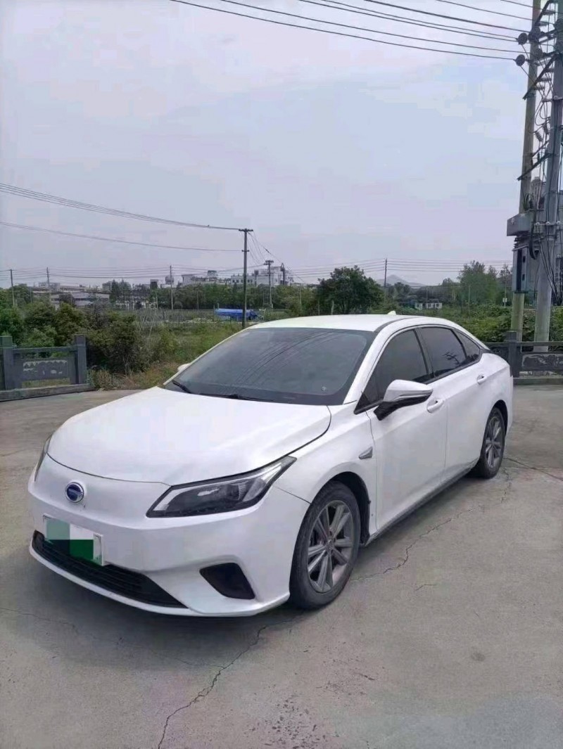 嘉兴21年传祺埃安S5302